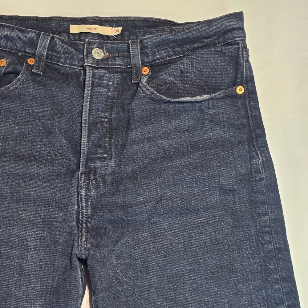 Levis Premium Wedgie Straight Jeans Dark Wash Button Fly 22861-0064 Womens 30 - Picture 13 of 16